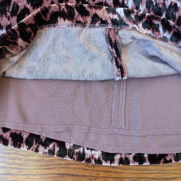 J.Crew Always Leopard Velvet Print NWT size 12 - Picture 4 of 6